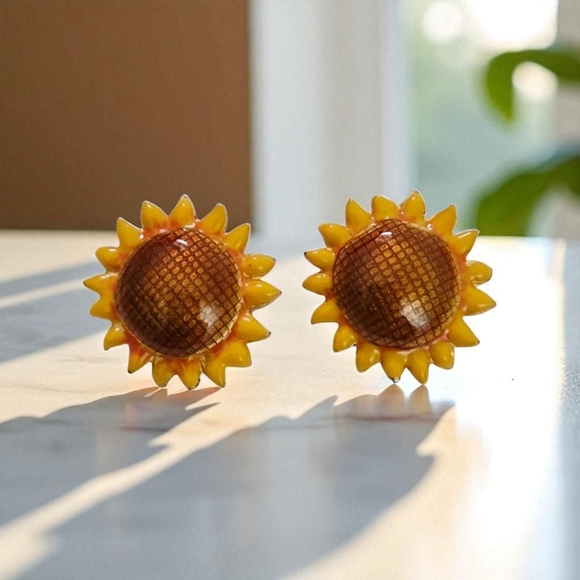 Sunflower Earrings in Yellow and Brown Vtg Enamel Sunflower Earrings - Picture 3 of 14